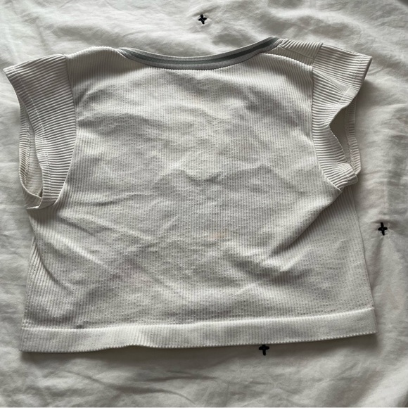 UO out from under Go For Gold Seamless crop Top - Picture 3 of 5